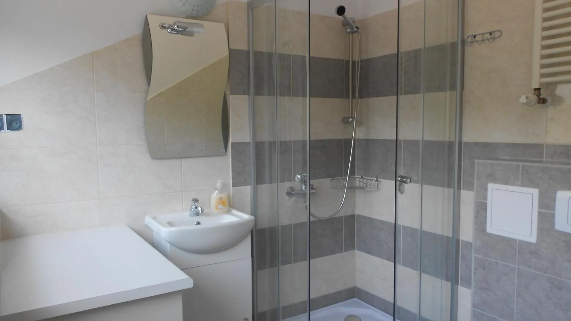 Extra Pokoje Do Wynajecia Krakov Hostel